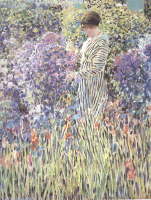 frederick carl frieseke Woman in a Garden (nn02)